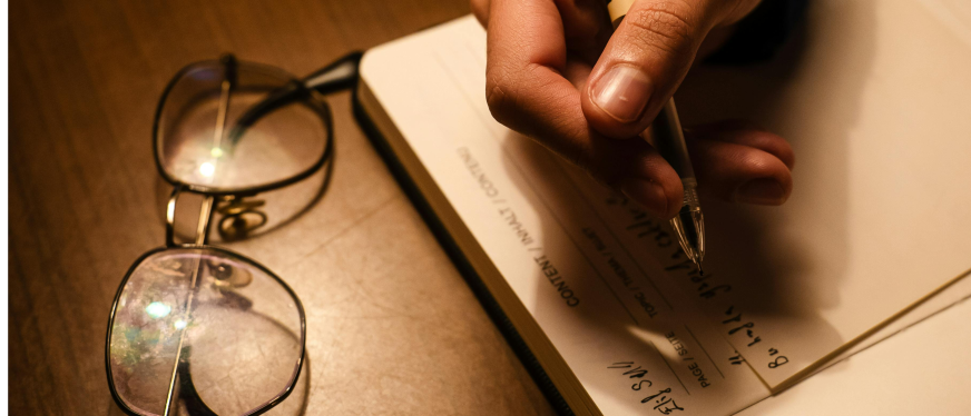 AI+硬件很有搞头!这家品牌靠AI眼镜在海外又爆火了