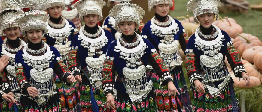 从苗寨到老佛爷：一个中国姑娘的银饰出海传奇​