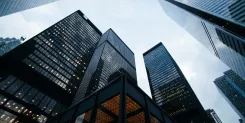 靠沙袋拿下全球第一，这家深圳公司什么来头？