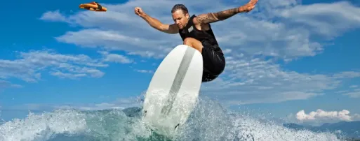 对标大疆，年入10亿！安克投资的无人机品牌彻底火了！