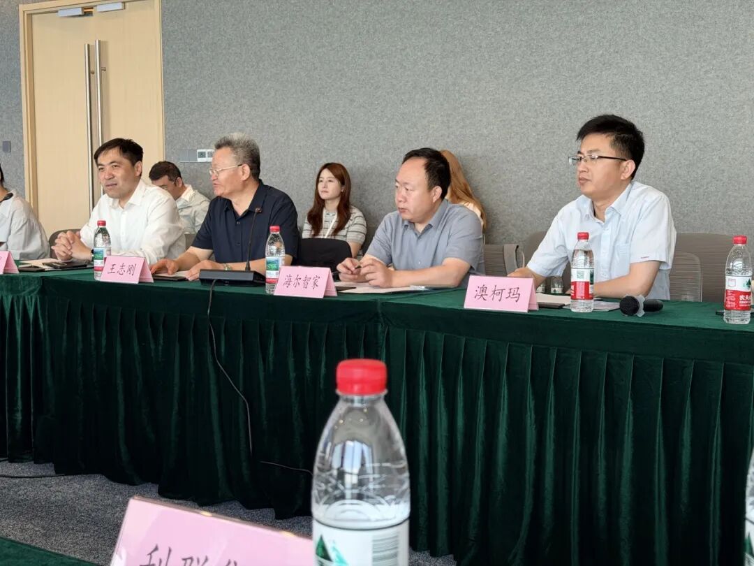 图片 从共鸣到共赢:AIE走进青岛,打造AI赋能实体经济新标杆