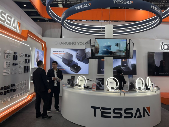 年销900万美金！这个中国插头连续7年拿下亚马逊类目第一 | 品牌出海