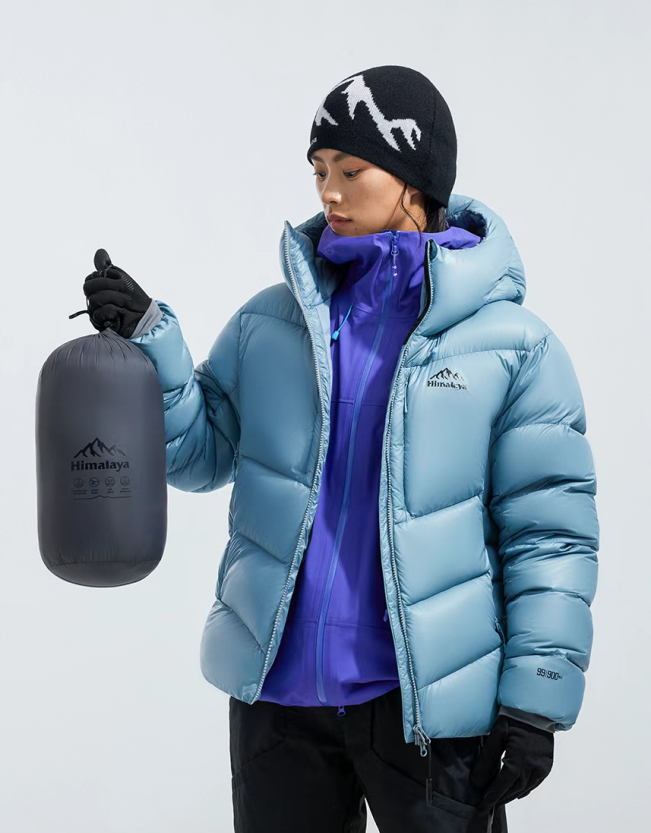 广东大卖的冲锋衣连续6年全球第一，年销56亿