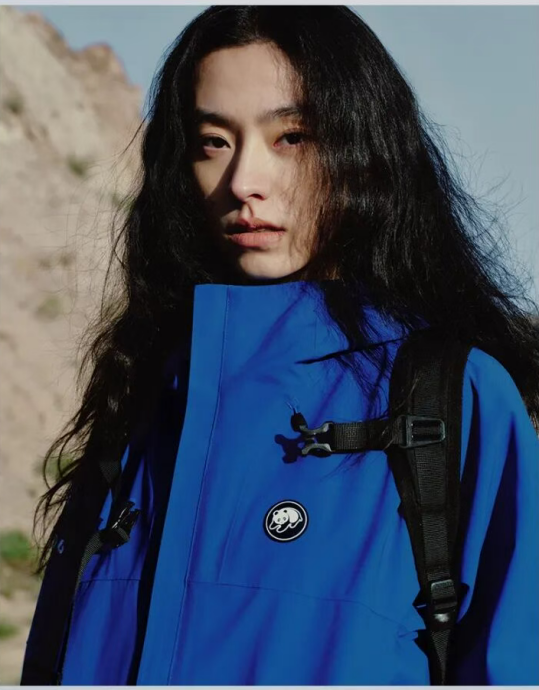 广东大卖的冲锋衣连续6年全球第一，年销56亿