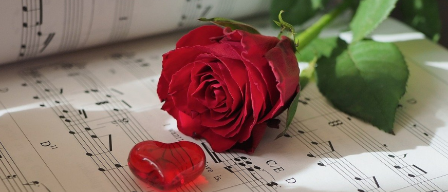 2月海外营销日历:情人节,土拨鼠日,旅游业复原力全球日,国际母语日,世界无线电日...