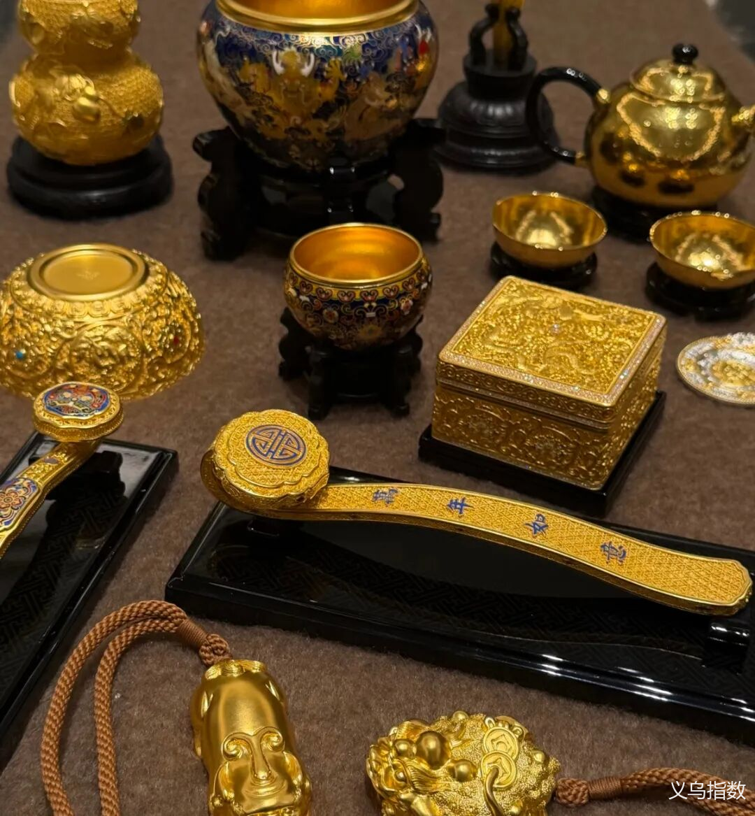 图片 “月更千款”的爆单密码!揭秘义乌饰品如何用“快反+全链”统治全球