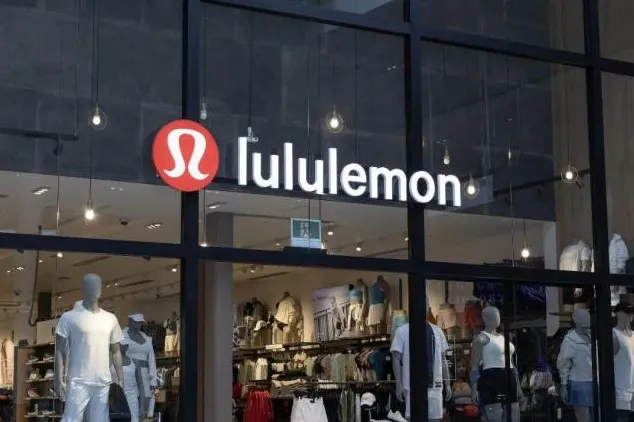 靠独立站一年狂赚15亿元？广州跨境大卖成为lululemon平替，把一条瑜伽裤爆卖400万件!