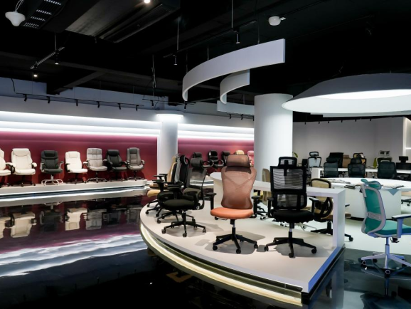 暴涨482%，连续6年销量第一，中国品牌靠卖椅子全球爆火 | 爆品洞察