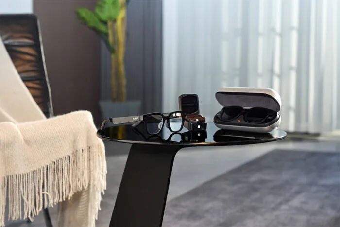 CES变成中国科技秀：机器人跳舞、熊猫获奖、眼镜会说话