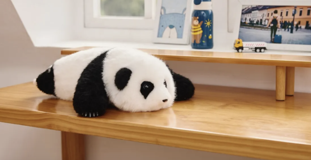 CES变成中国科技秀：机器人跳舞、熊猫获奖、眼镜会说话