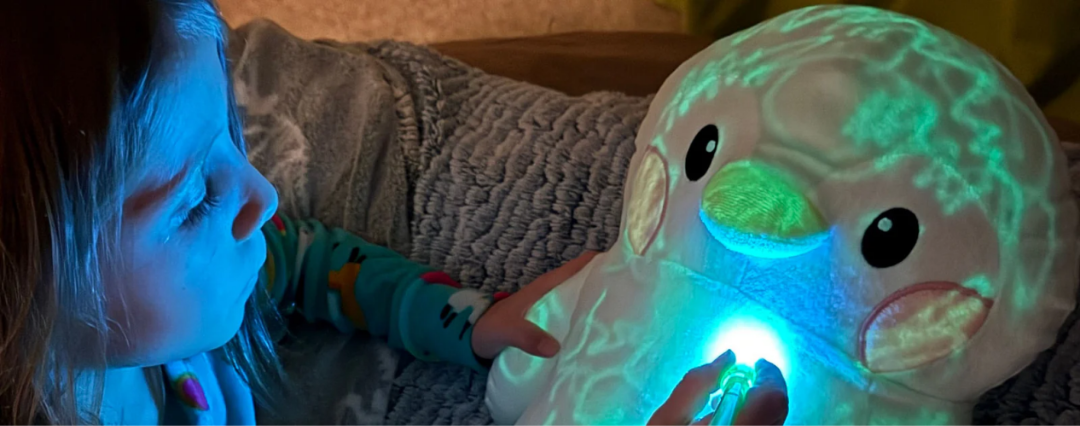 图片 汽车小配件出海爆单,TikTok夜光气嘴帽7天卖了40万