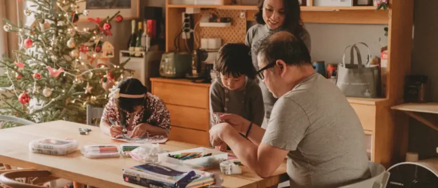 中国香文化出海样本:独立站KIN年销690万美元,靠文化故事打动海外消费者