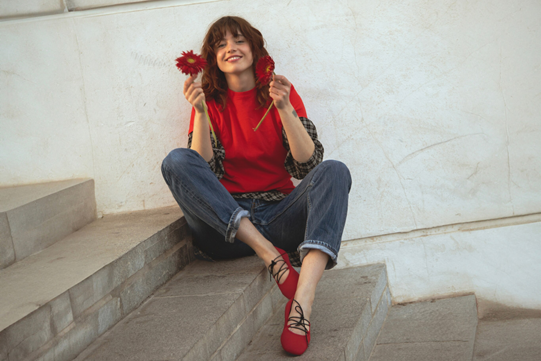 图片 6个塑料瓶一双鞋,VIVAIA如何把通勤卖成溢价?