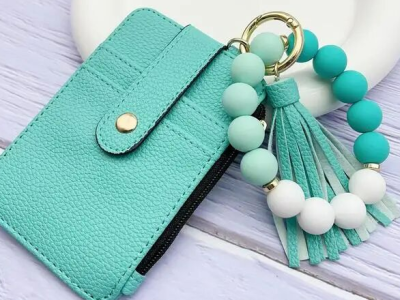 义乌“地摊货”逆袭成TikTok长红爆品，半个月入账217万