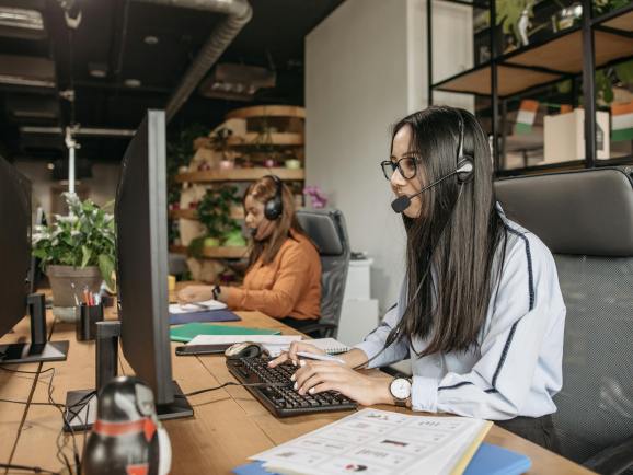 听觉设备出海必读：欧盟CE、美国FCC的EMC测试标准与合规策略详解