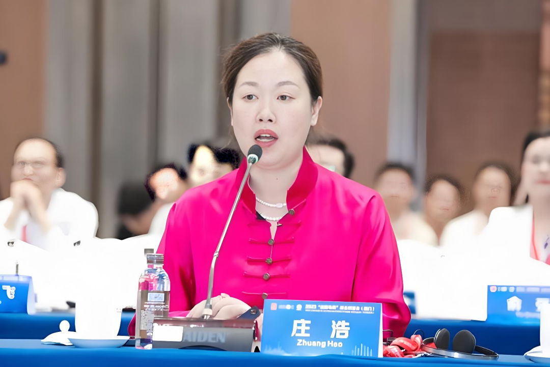 年入近70亿却每天想“逃”！她到底在怕什么？