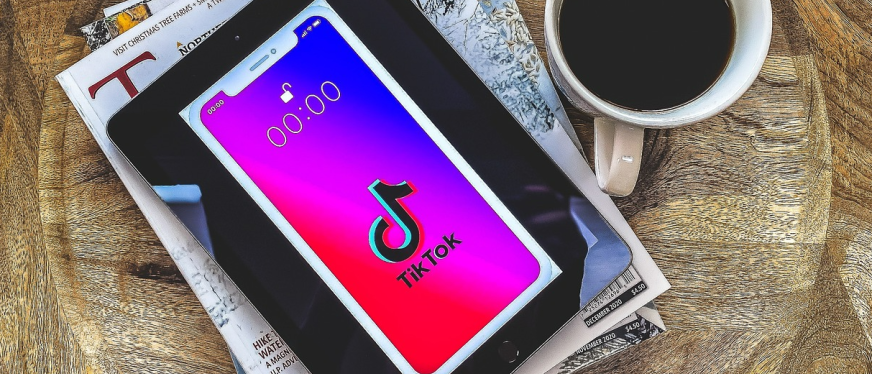 「TikTok主播专访」：8年海外经验加持，她如何在TikTok上带货突围？