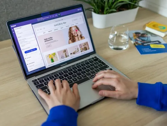 跨境电商“人机协同”时代：AI如何吃掉经验，吐出利润？