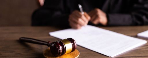 HUGO BOSS与Metallica商标案齐发，跨境店铺面临冻结