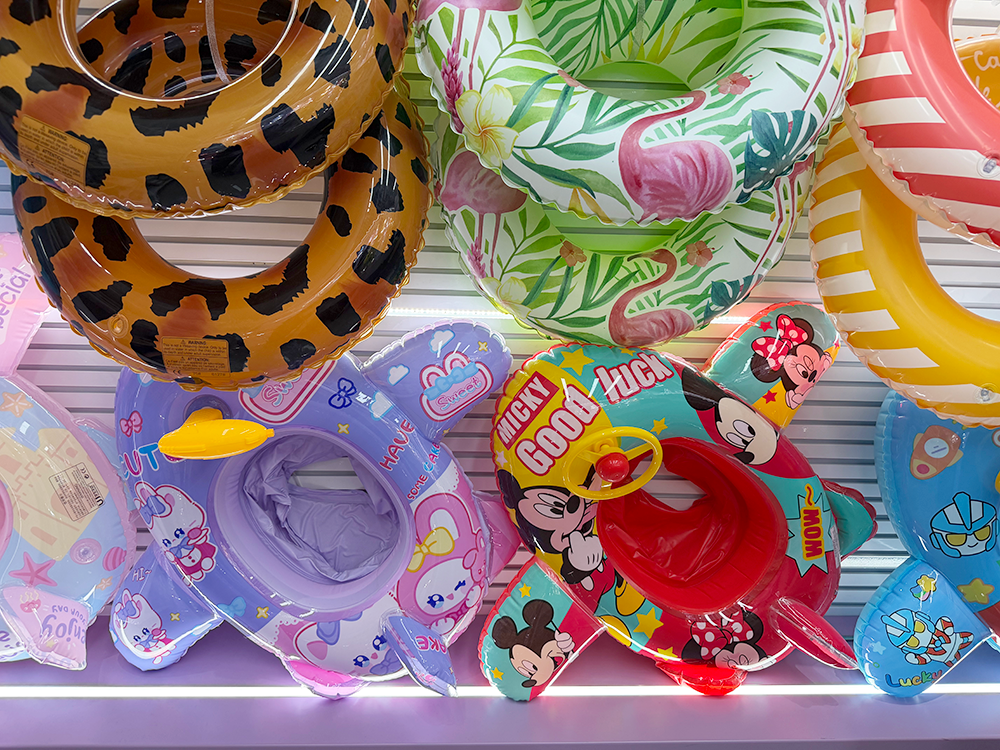 义乌：有五彩缤纷的夏天，就会有爆单的IP游泳圈！