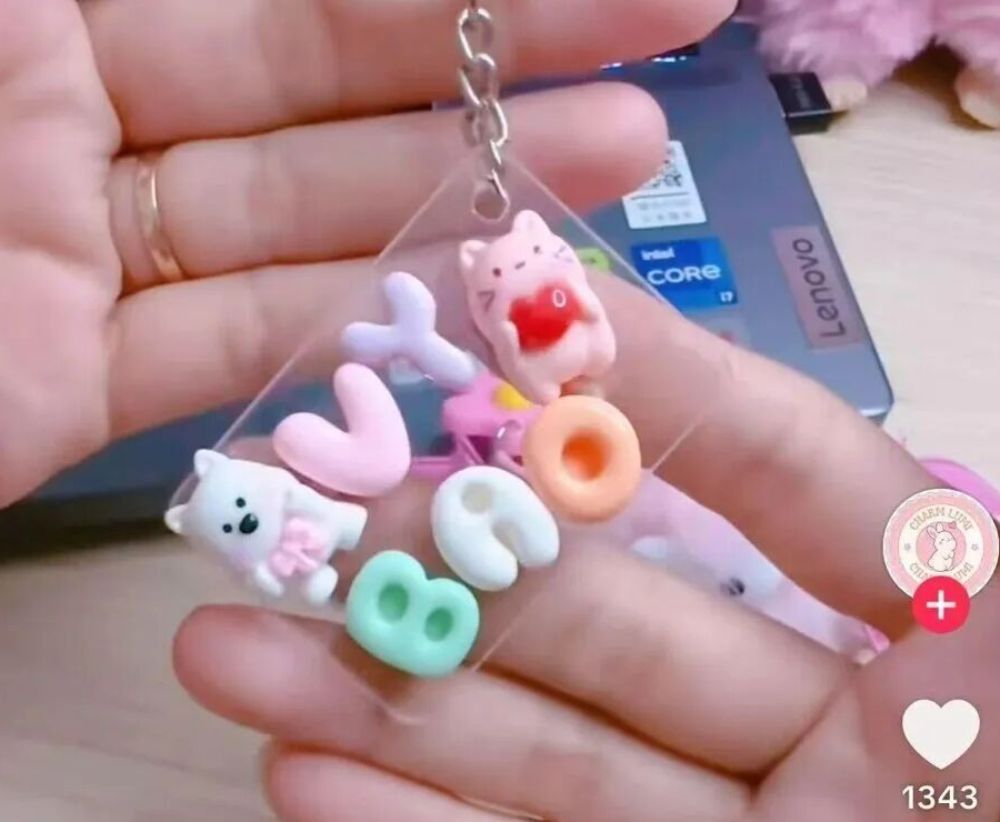 越南DIY装饰配件TikTok热销:本土店单月售3万单,电瓶车改装文化催生个性化消费