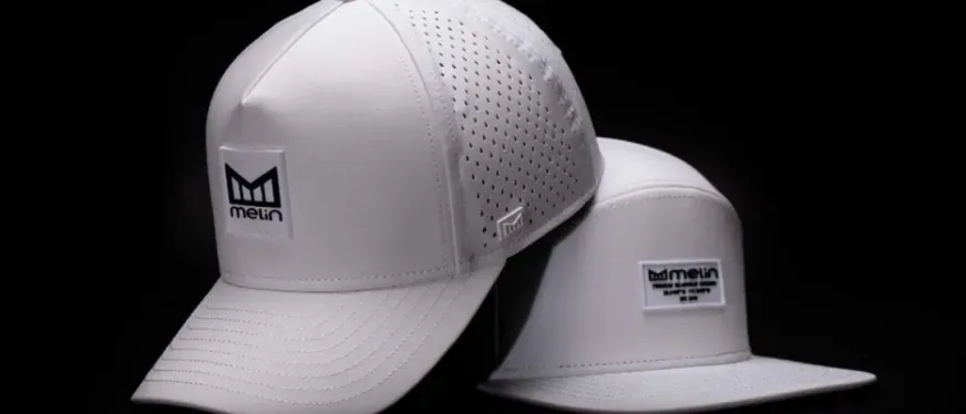 美国品牌Melin以69-99美元高溢价破局棒球帽市场:材质革新与场景营销重塑产品价值