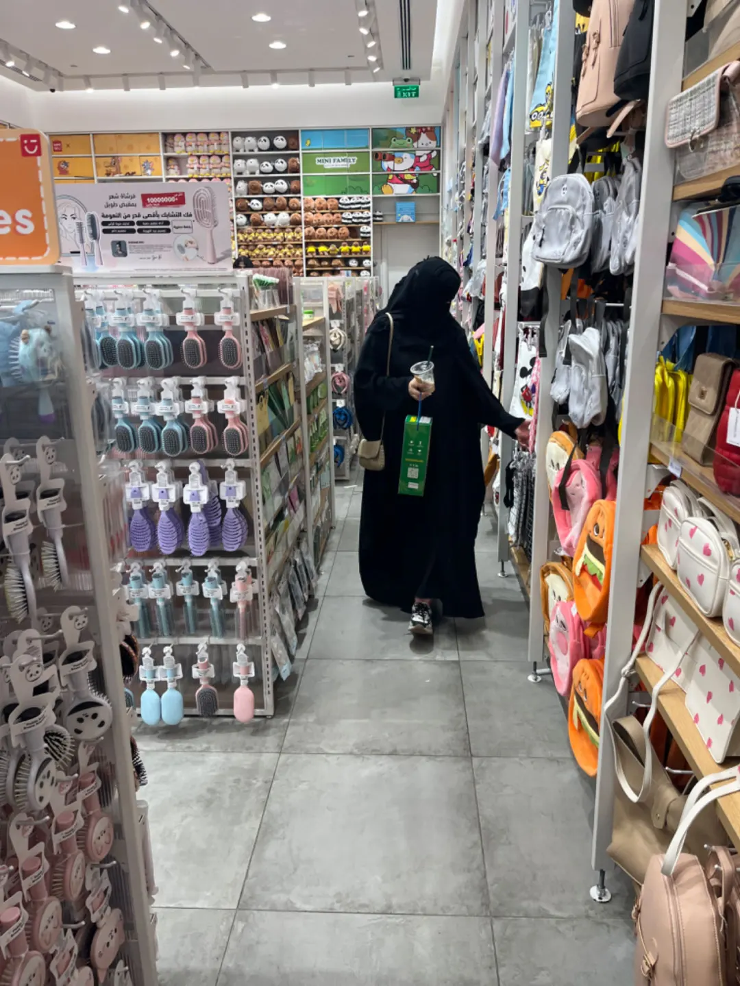95后创业沙特奶茶奇迹：情绪经济撬动中东市场