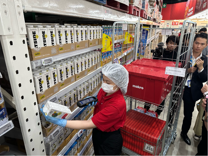 40年巨头一夜崩塌，曾年入百亿