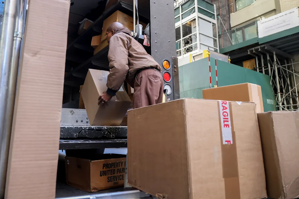 40年巨头一夜崩塌，曾年入百亿