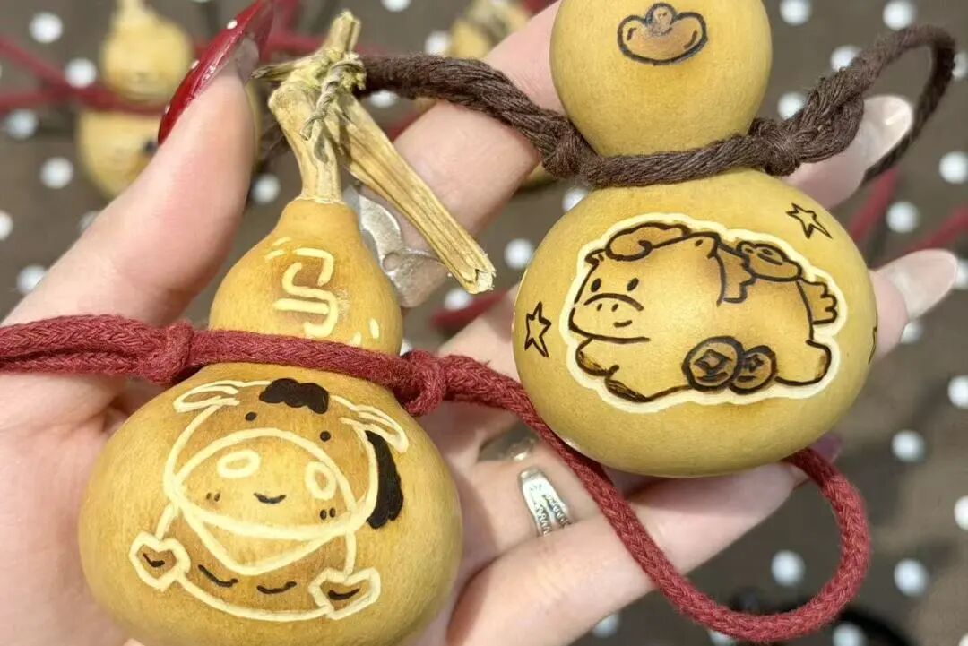 图片 年轻化文玩狂卖10万+,葫芦卖的什么“药”?