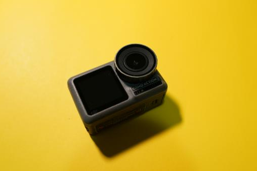 血亏40亿，又一巨头要倒了？