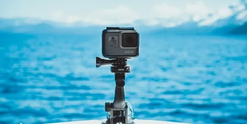 血亏40亿，又一巨头要倒了？