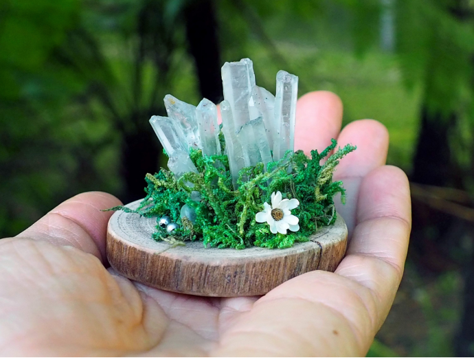 图片 单款销售1500万:水晶盆栽如何靠"能量寓意"打开海外市场