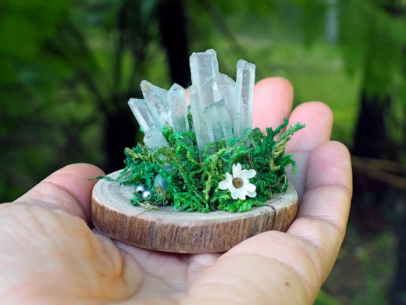 单款销售1500万：水晶盆栽如何靠"能量寓意"打开海外市场