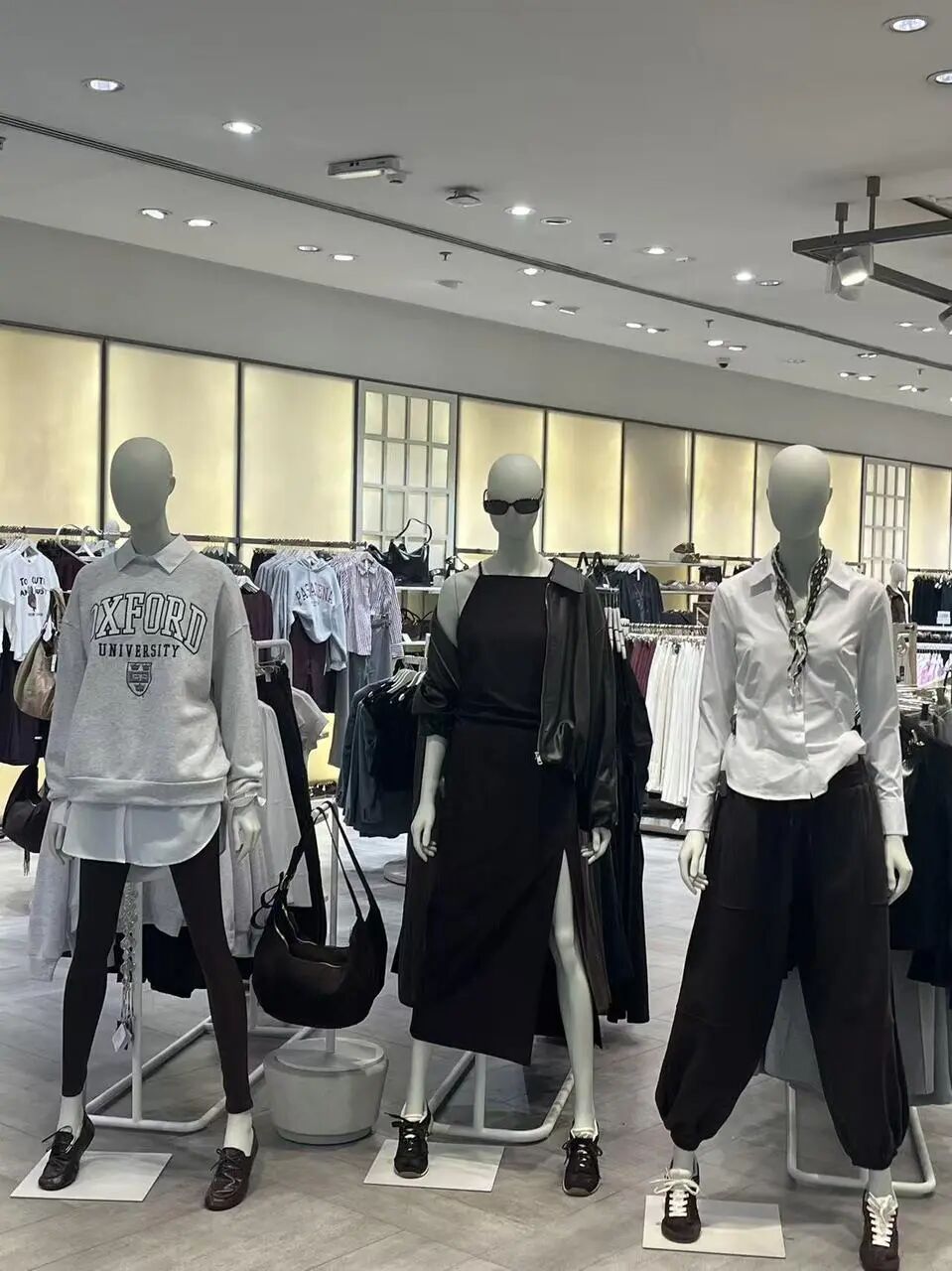 沙特时尚市场迎爆发：沙特女性经济独立推动时尚增长，Z世代愿为国潮付溢价
