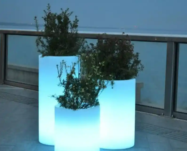 太阳能灯具成出海新宠，月销近万爆火 TikTok！