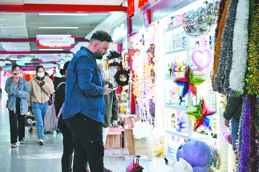 “世界超市”提前开启圣诞采购季