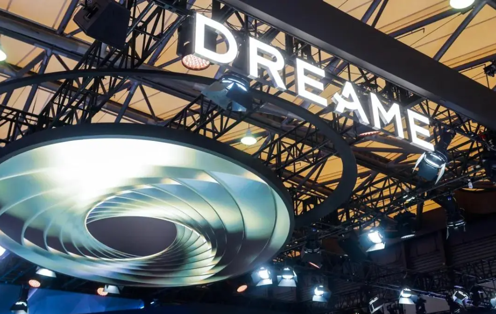 华东这个1年狂揽400亿跨境大卖，正式"杀入"宠物赛道！千亿宠物赛道迎来重磅玩家？