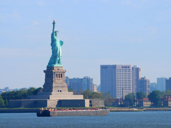 TikTok美区200亿GMV攻坚：社交电商增量王遇“难越之峰”