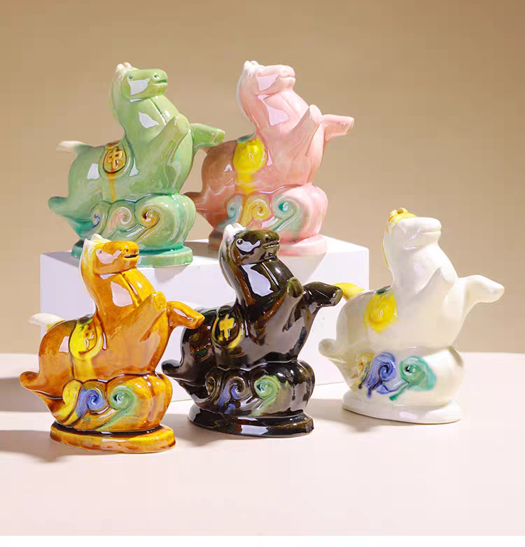 2026马年玩具出海指南：博物馆文创与潮玩爆款趋势解析，跨境卖家选品必看