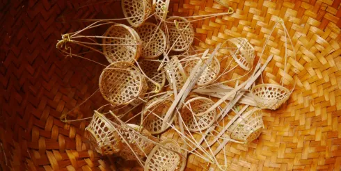 奶奶的竹篮杀进Dior供应链！中国藤编值14亿美金成海外新顶流
