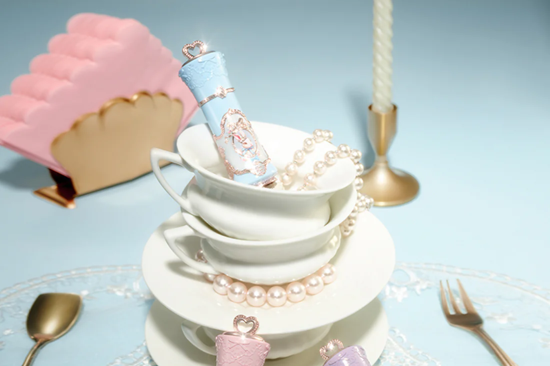 3倍溢价、出海年销破亿，花知晓凭什么？