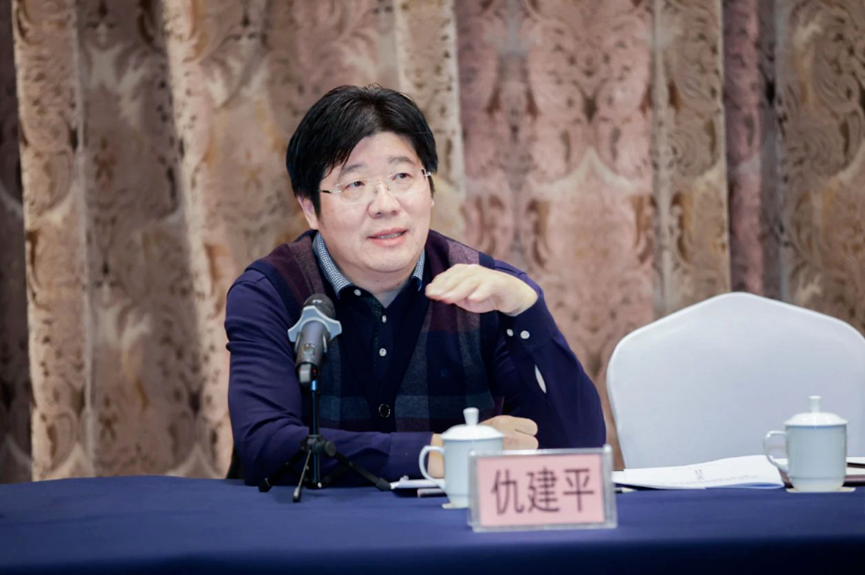 特朗普玩脱了，卖家不惯着直接涨价，害人终害己