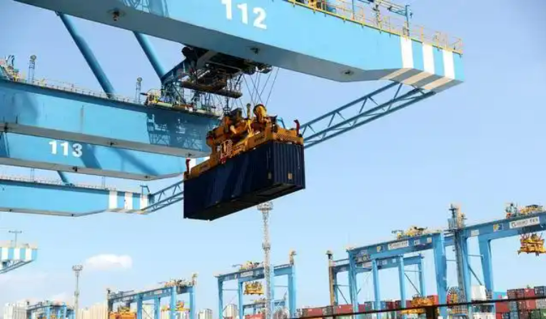 Shopify和亚马逊怎么选？亚马逊卖家要不要布局Shopify独立站？