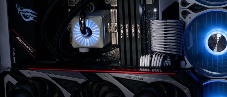 利用人工智能逆向工程分析YouTube的增长模式