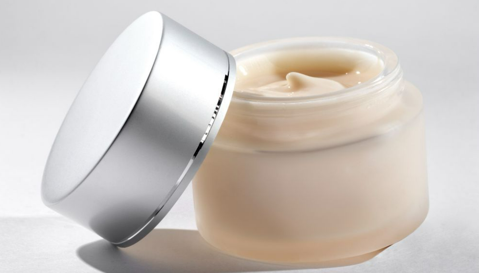 HEYXI 素颜霜单周狂销 121 万，登顶印尼 TikTok 美妆榜首！