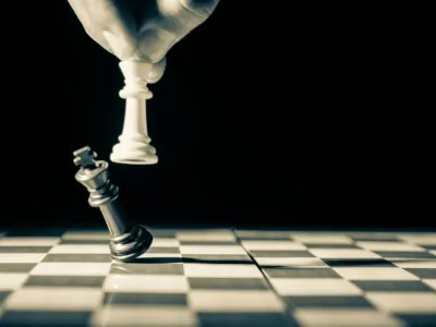 一天蒸发50亿，深圳两大巨头反目