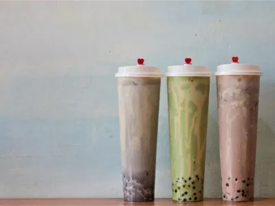茶颜悦色北美"0门店"奇袭！中国茶饮三路突围改写出海逻辑​