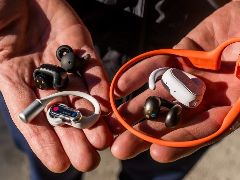 中国蓝牙耳机出海新趋势:AI翻译功能成爆款关键